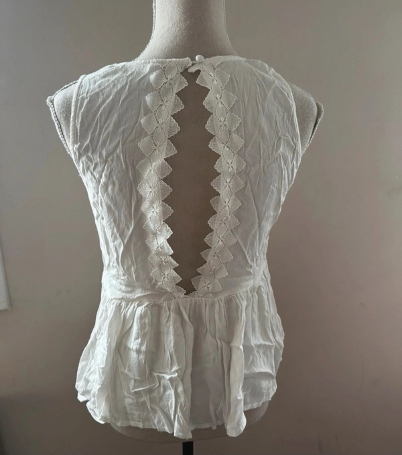 Top sans manches blanc col V dentelle - S – photo 3